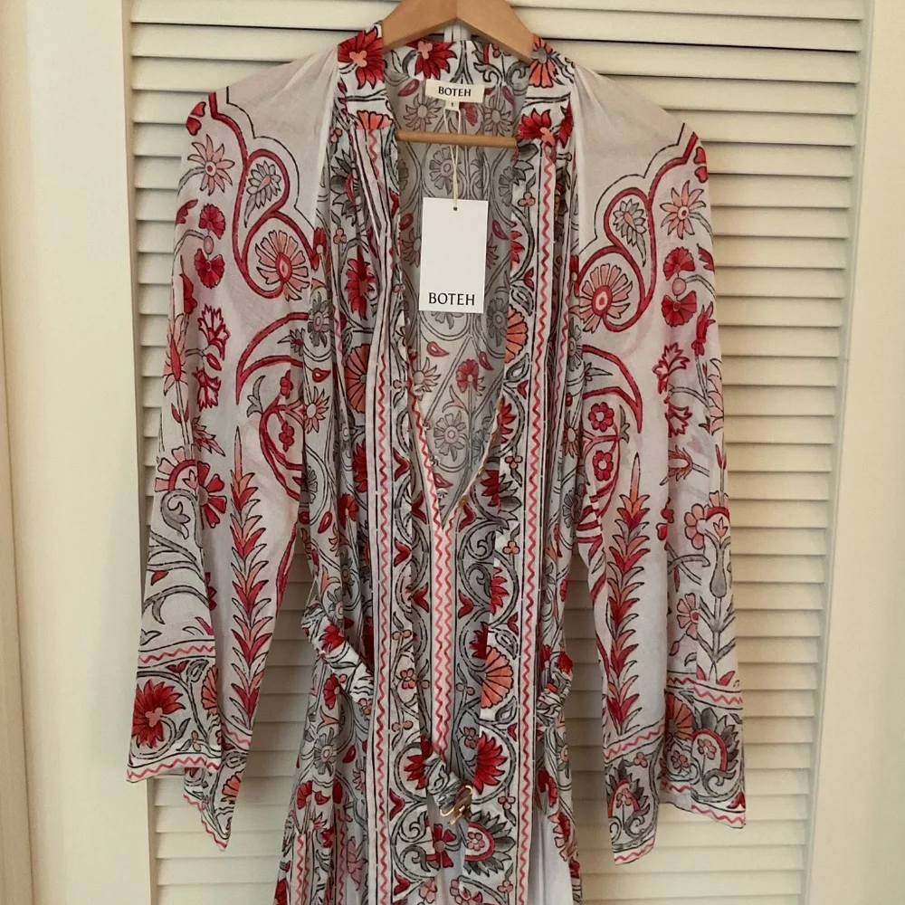 BOTEH Dahlia Wide Sleeve Maxi Dress Red/White Floral Small NWT - Picture 4 of 5